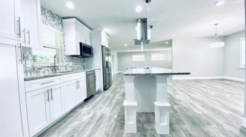 7810 57 St, Tampa FL 33619-3711 exterior