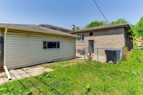 3161 85 St, Chicago IL 60652-3428 exterior