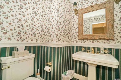 48 Candlewood Path, Huntington Station NY 11746-5306 exterior