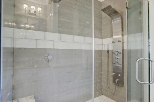 240 Edgewood Dr, Montgomery TX 77356-8408 exterior