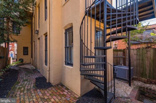 1429 Q St, Washington DC 20009-3808 exterior