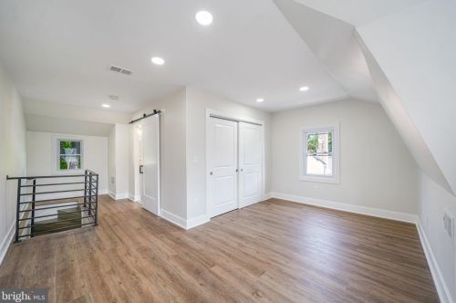 220 Ardmore Ave, Ardmore PA 19003-1201 exterior