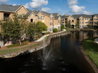 9000 Summit Centre Way, Orlando FL  32810-5946 exterior