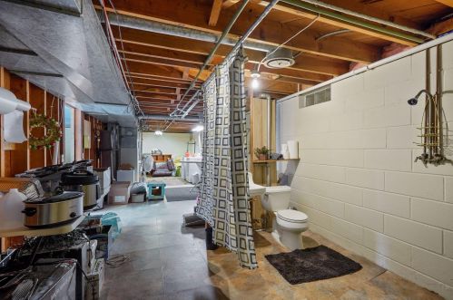 1065 Highview Dr, Saint Paul MN 55112-2417 exterior