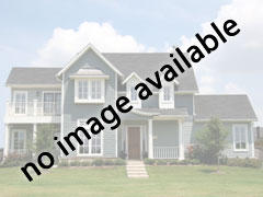 6829 Park Crst Dr, Omaha NE  68133-2114 exterior