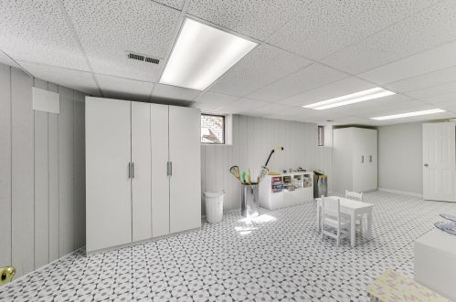 1133 Schubert Ave, Chicago IL 60614-1507 exterior