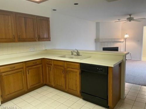 4012 Crayton Rd, Naples FL 34103-3533 exterior