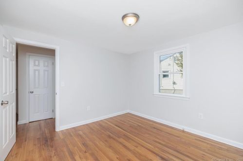 42 Lepage Rd, Windsor CT  06095-4443 exterior