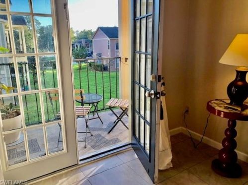 2550 Alafaya Trl, Orlando FL  12107-3607 exterior