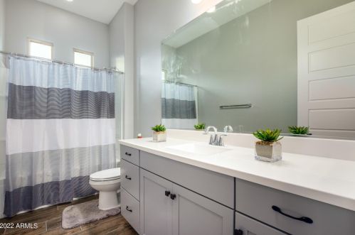 2106 Sagittarius Pl, Chandler AZ 85249-5834 exterior