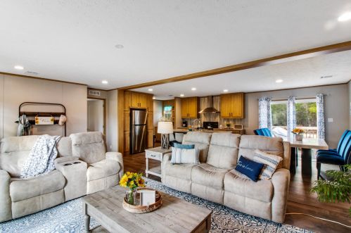 190 Woodlands Blvd, Defuniak Springs FL  32433-7278 exterior