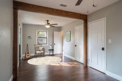 4711 Bay View Ave, Tampa FL 33611-1127 exterior