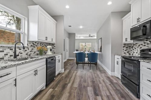 405 Walker St, Denison TX  75020-2451 exterior