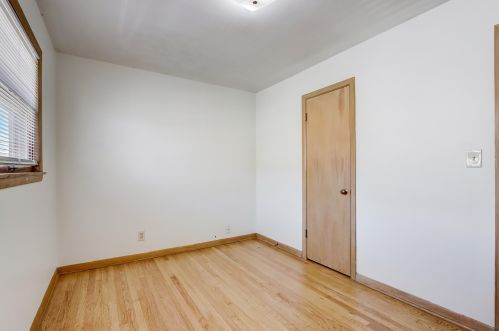 1033 88, Milwaukee WI 53214-2928 exterior