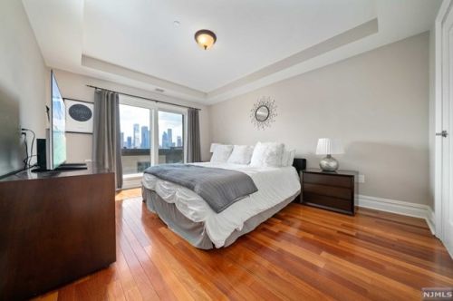 53 Eton Row, Union City NJ 07086 exterior