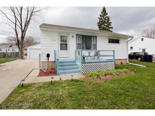 2240 Shawnee Rd, Waukegan, IL 60087-3620