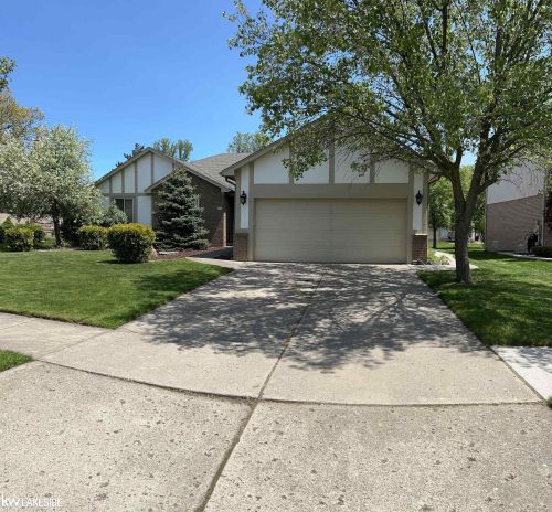 52156 Antler Dr, Macomb Township MI  48042-3496 exterior