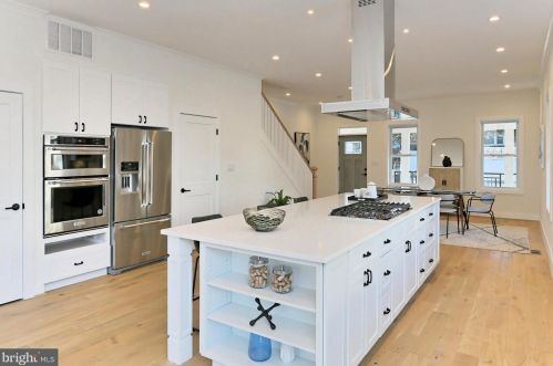 1716 Kearny St, Washington DC  20018-3838 exterior