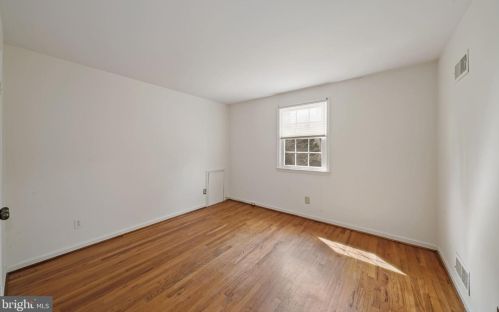 9924 Bedfordshire Ct, Rockville MD 20854-2015 exterior