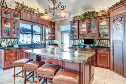 2255 Tropical Trl, Merritt Island FL 32952-4102 exterior