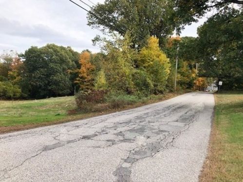 62 Dudley Rd, Sutton MA 01590-3037 exterior