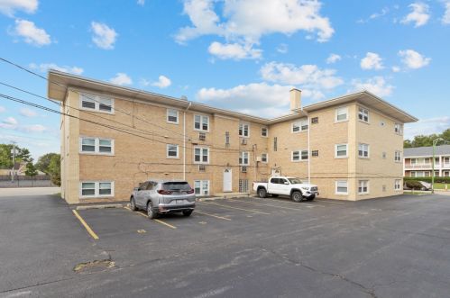 7322 Talcott Ave, Chicago IL 60631-3701 exterior