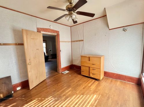 2260 Stafford Ave, Grand Rapids MI 49507-2351 exterior