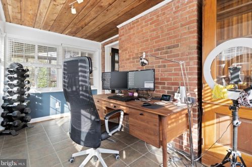 116 Moncure Dr, Alexandria VA 22314-4965 exterior