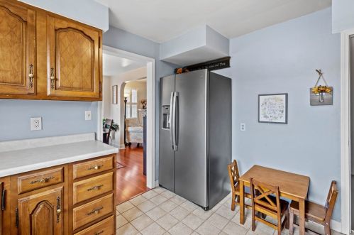 176 Columbia Dr, Pittsburgh PA 15236-4429 exterior