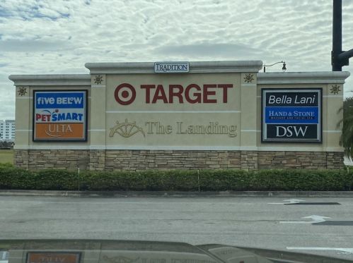 10280 Stephanie Way, Fort Pierce FL  34987-1962 exterior