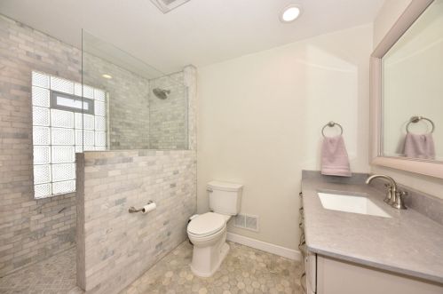 480 49th St, Milwaukee WI  53208-3664 exterior