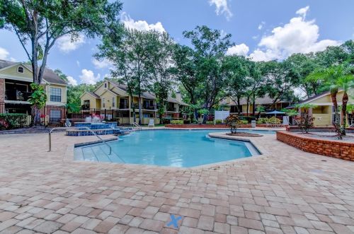 8649 Fancy Finch Dr, Tampa FL 33614-2380 exterior