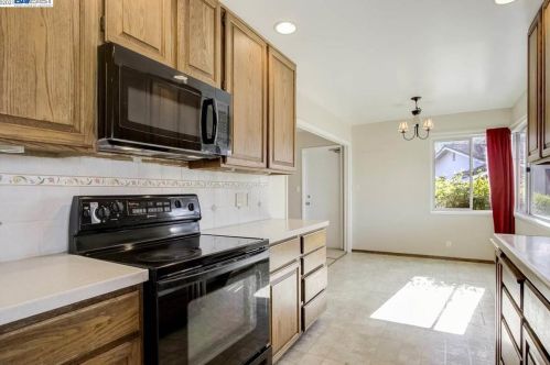 4299 Cherrywood Ct, Concord CA exterior