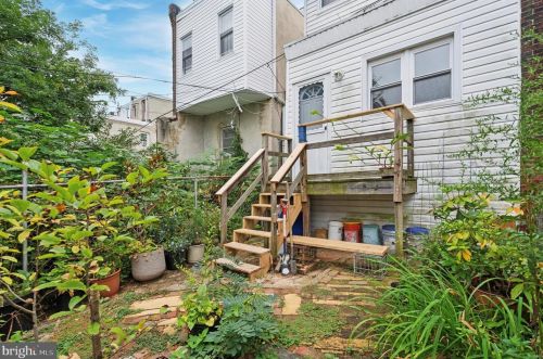 4817 Fairmount Ave, Philadelphia PA 19123-1901 exterior