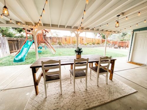 45564 Clubhouse Dr, Temecula CA 92592-5934 exterior