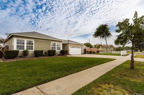 1835 Oak Ave, Fullerton, CA 92833-3735