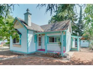9584 Calhoun Ave, Portland, OR 97203-1717
