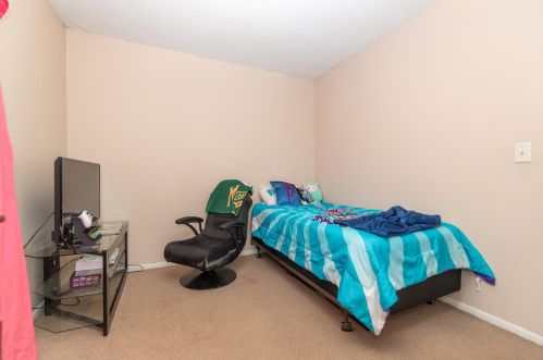 803 7 Ave, Princeton MN 55371-1205 exterior