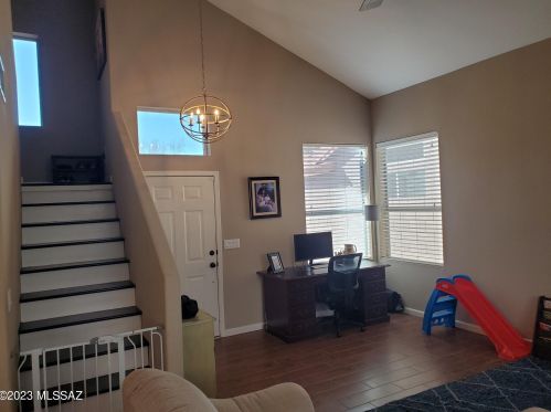 9950 Outlaw Trl, Tucson AZ  85742-8852 exterior