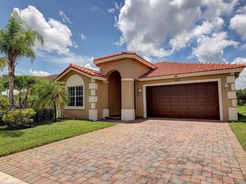 1725 Jamesport Dr, Fort Pierce FL 34953-4355 exterior