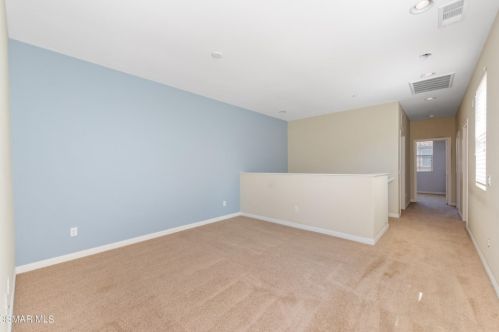 723 Forest Park Blvd, Oxnard CA 93036-5311 exterior