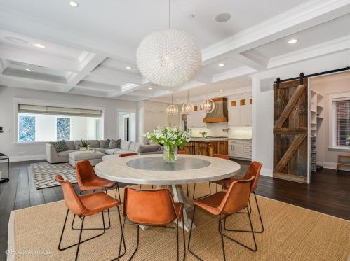 3720 Greenview Ave, Chicago IL 60613-3610 exterior