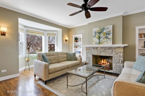 4860 Berwyn Ave, Chicago, IL 60630-1510