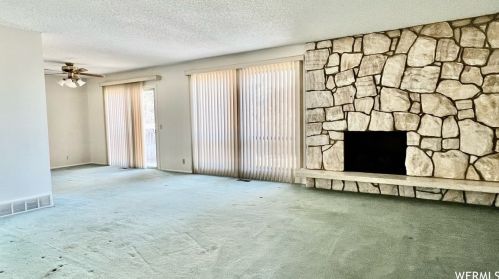 8316 Escalante Dr, Sandy, UT 84093-1157