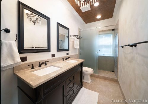 60 College Ave, Grand Rapids MI 49503-1155 exterior