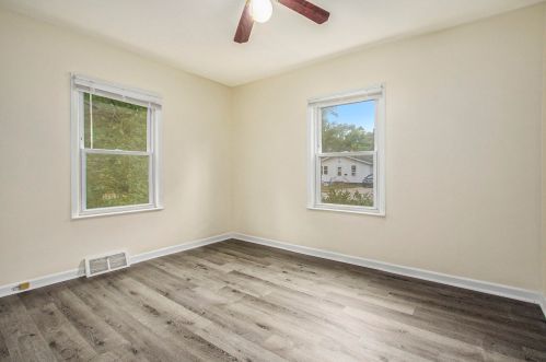 2424 Wood St, Meskegon MI 49444-1647 exterior