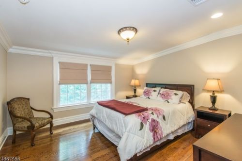 209 Lafayette Ave, Chatham Township NJ 07928-1864 exterior