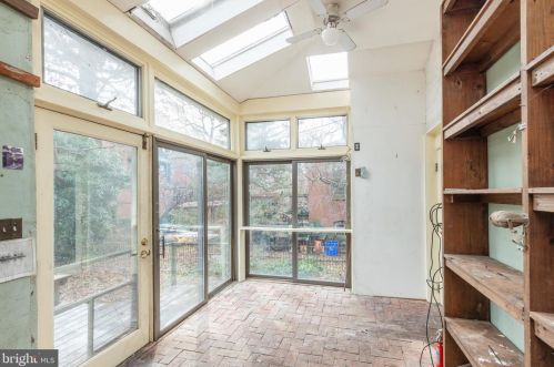 4510 Chester Ave, Philadelphia PA 19143-3706 exterior