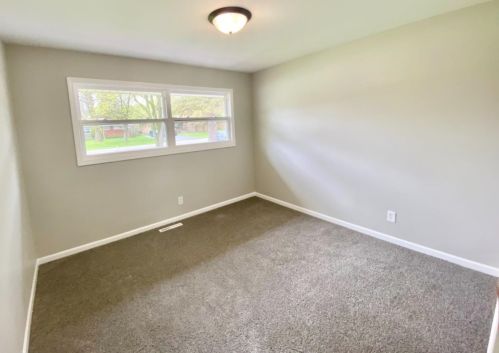 5429 Dexter Dr, Gary IN  46410-1744 exterior