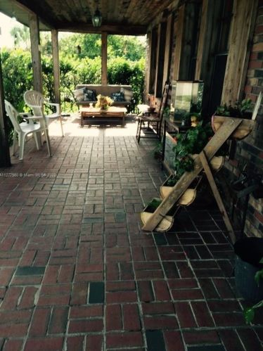 2810 Delaware Ave, Fort Pierce FL 34950-3974 exterior